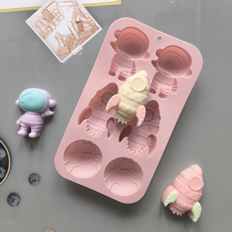 6-hole Cartoon Astronaut Rocke - Candle Making Supplies Kit avaliação e preço